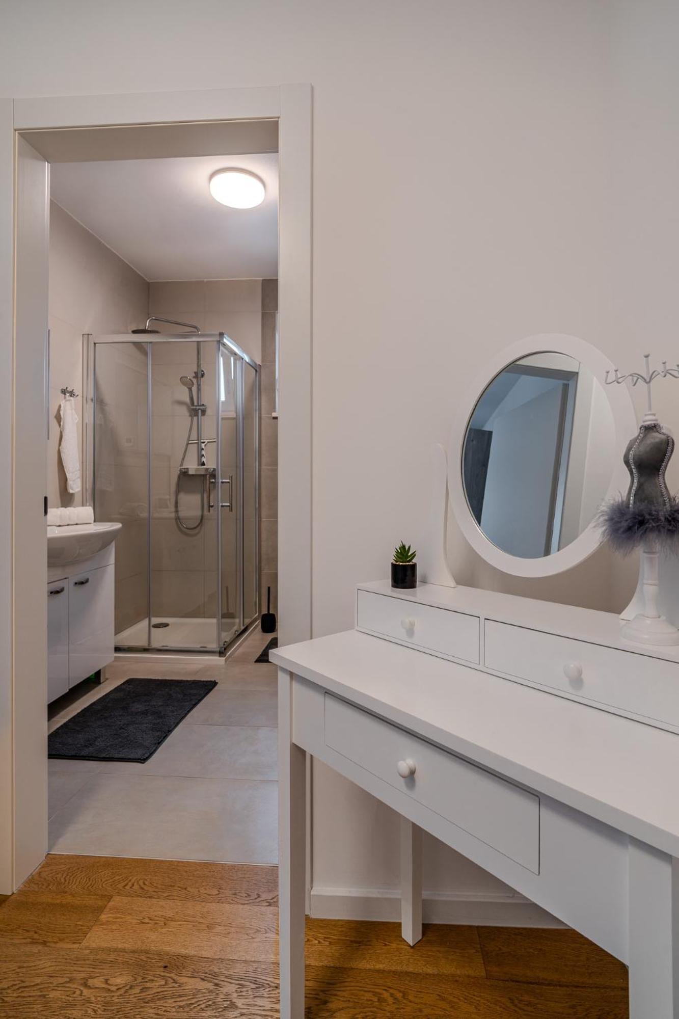 Korina Apartment - Free Private Parking Zadar Luaran gambar